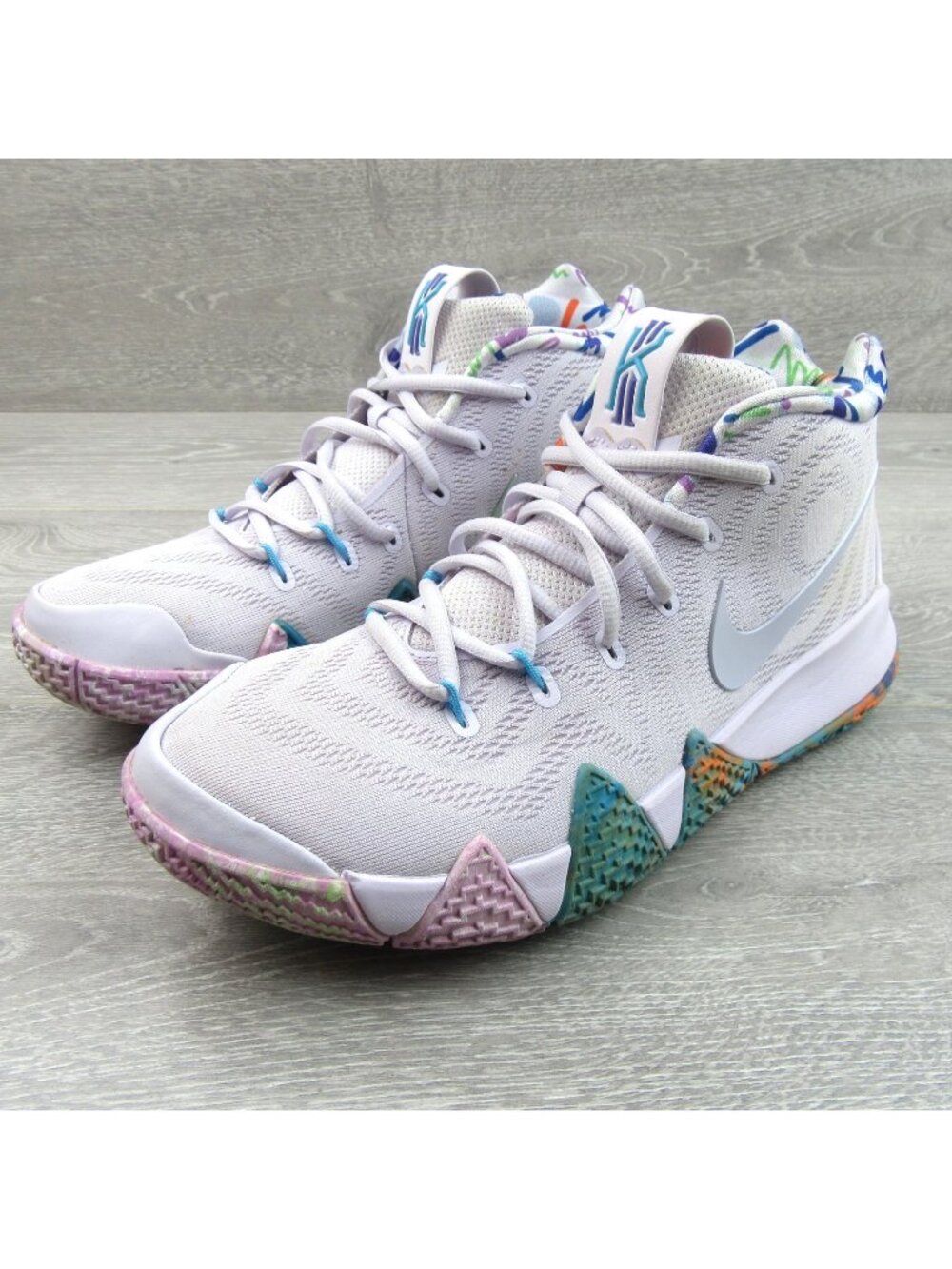 Nike Kyrie 4 Decades Pack 90’s Mens MISMATCH Size 9.5 - 10  * READ * 943806-902